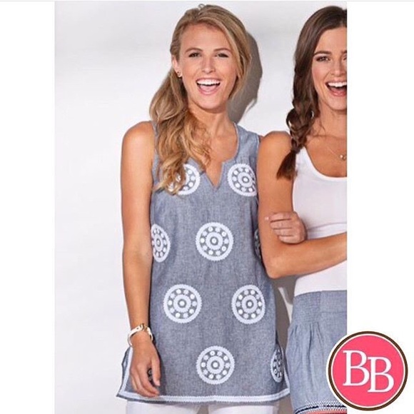 NWT Mud Pie Gigi Embroidered Chambray Tunic Ladies Medium - Picture 2 of 8